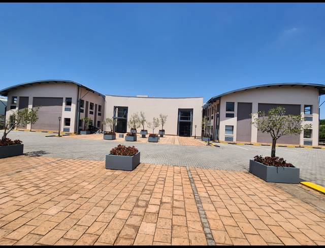 697M² OFFICE TO LET IN RANDJESPARK